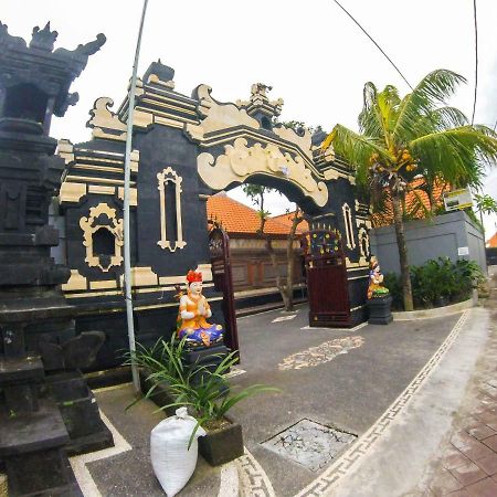 Putu Guest House ชังกู ภายนอก รูปภาพ