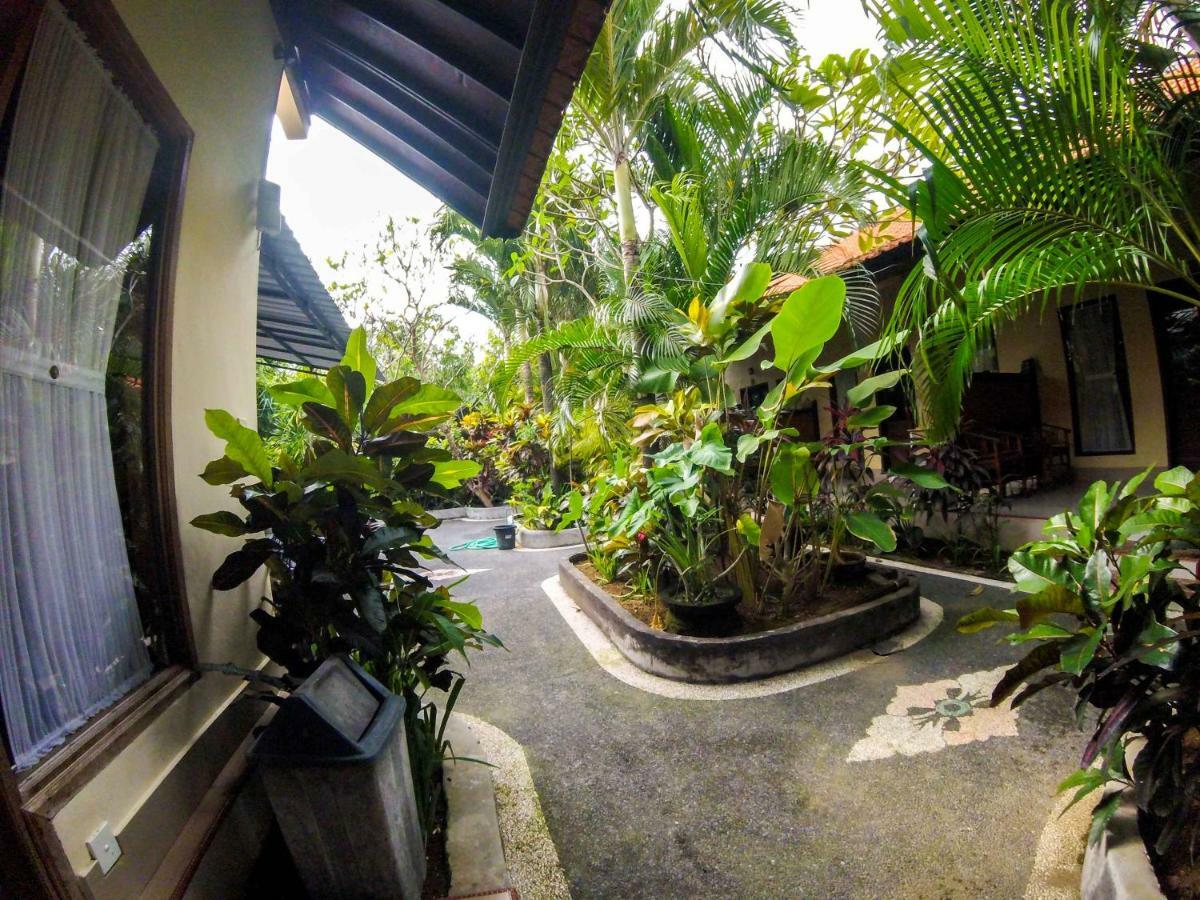 Putu Guest House ชังกู ภายนอก รูปภาพ